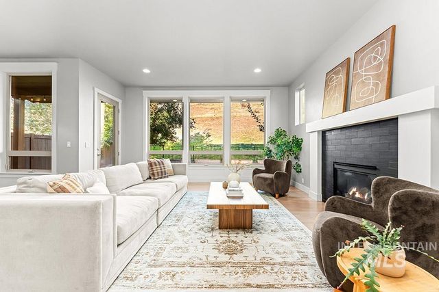 5618 E Millet Drive, Boise, ID 83716