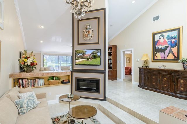 3041 BRAELOCH CIRCLE E, Clearwater, FL 33761