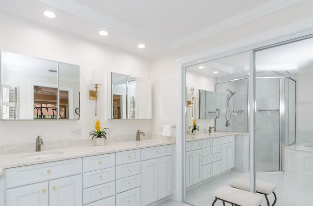 3041 BRAELOCH CIRCLE E, Clearwater, FL 33761