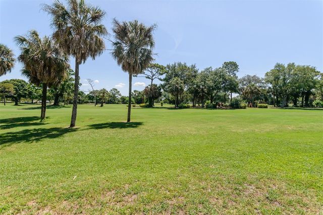 3041 BRAELOCH CIRCLE E, Clearwater, FL 33761