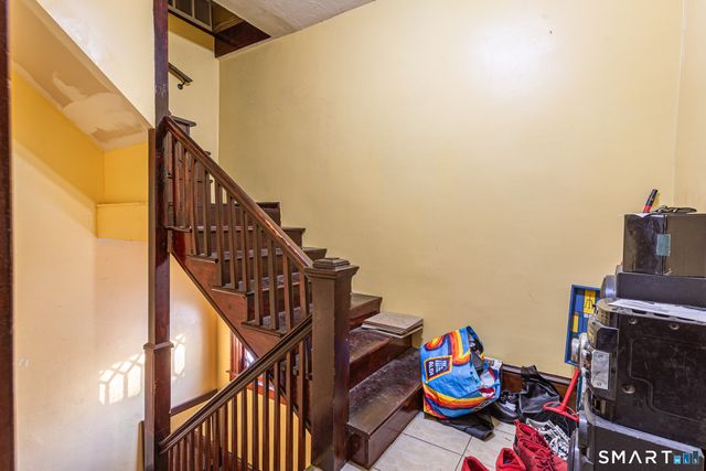 34 Adams Street, Hartford, CT 06112