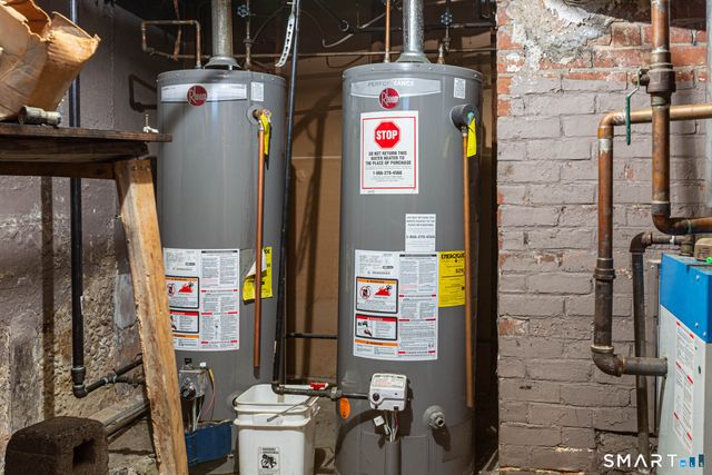 34 Adams Street, Hartford, CT 06112