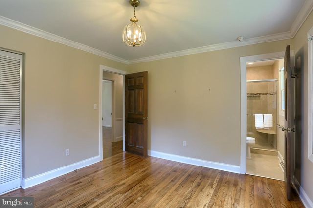 408 CANDLEWYCK RD, Camp Hill, PA 17011