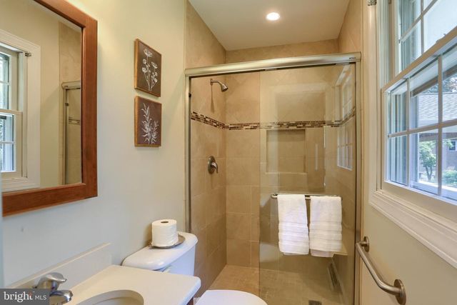 408 CANDLEWYCK RD, Camp Hill, PA 17011