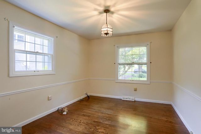 408 CANDLEWYCK RD, Camp Hill, PA 17011