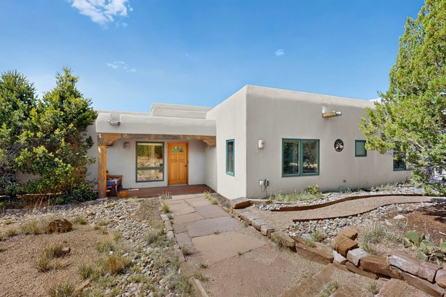 53 Balsa Road, Santa Fe, NM 87508