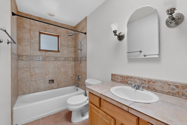 53 Balsa Road, Santa Fe, NM 87508
