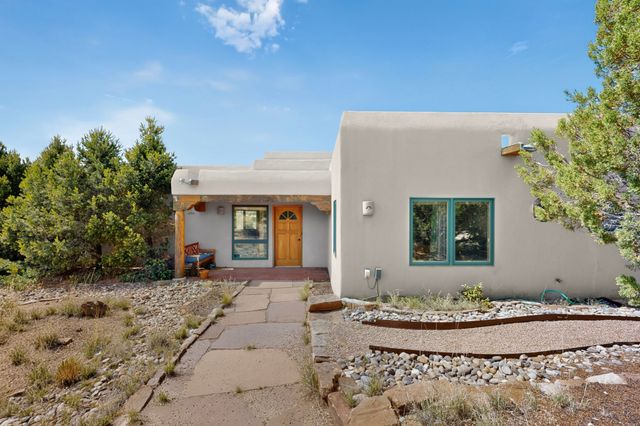 53 Balsa Road, Santa Fe, NM 87508