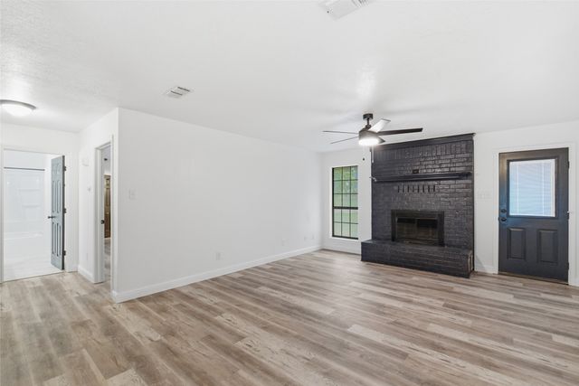 1070 Diamond Oaks Road, Stephenville, TX 76401