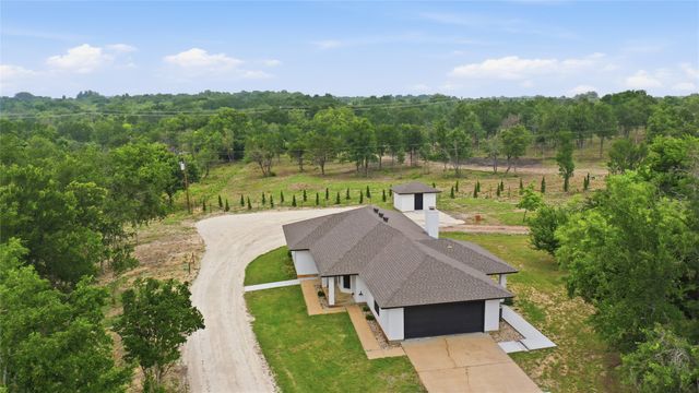 1070 Diamond Oaks Road, Stephenville, TX 76401