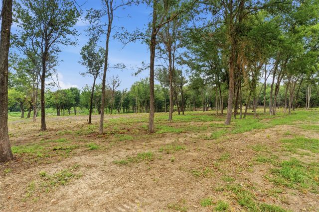 1070 Diamond Oaks Road, Stephenville, TX 76401