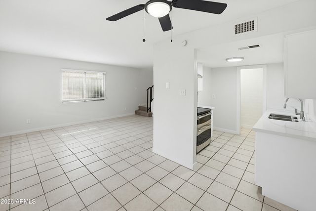 4035 W READE Avenue, Phoenix, AZ 85019