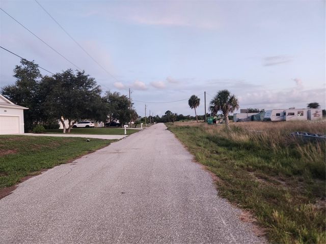 2164 PEASLEY STREET, Port Charlotte, FL 33948