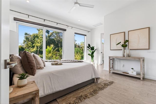 405 EDWARDS DRIVE, Sarasota, FL 34243