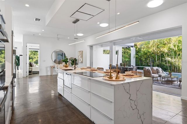 405 EDWARDS DRIVE, Sarasota, FL 34243