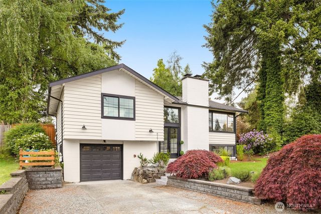 627 166th Avenue NE, Bellevue, WA 98008