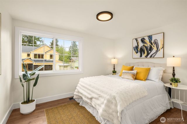 627 166th Avenue NE, Bellevue, WA 98008