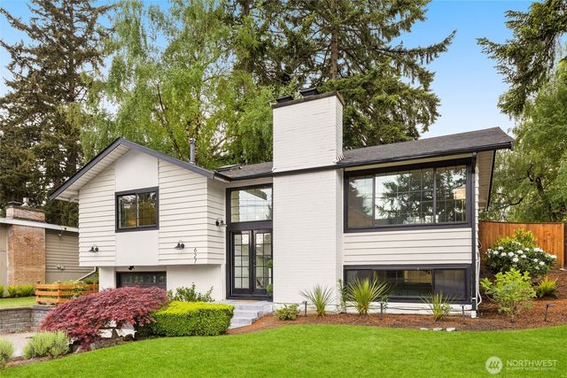 627 166th Avenue NE, Bellevue, WA 98008