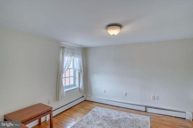 26 W 4TH ST, New Castle, DE 19720