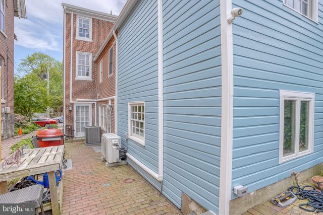 26 W 4TH ST, New Castle, DE 19720