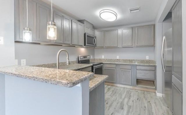 10555 Turtlewood Court 2104, Houston, TX 77072