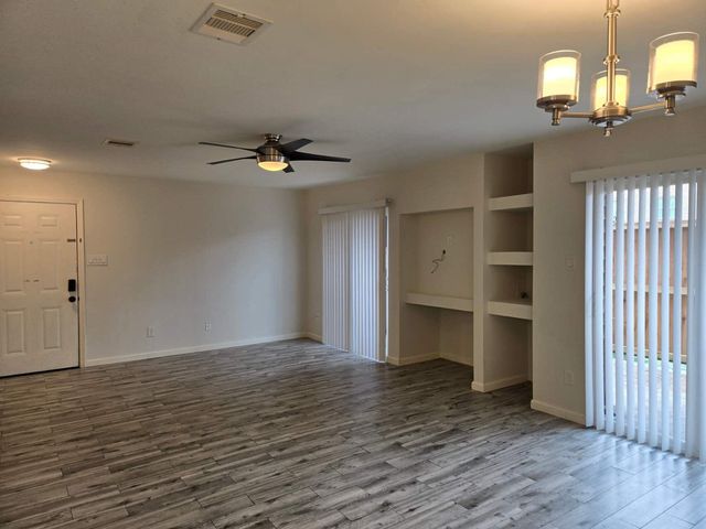 10555 Turtlewood Court 2104, Houston, TX 77072