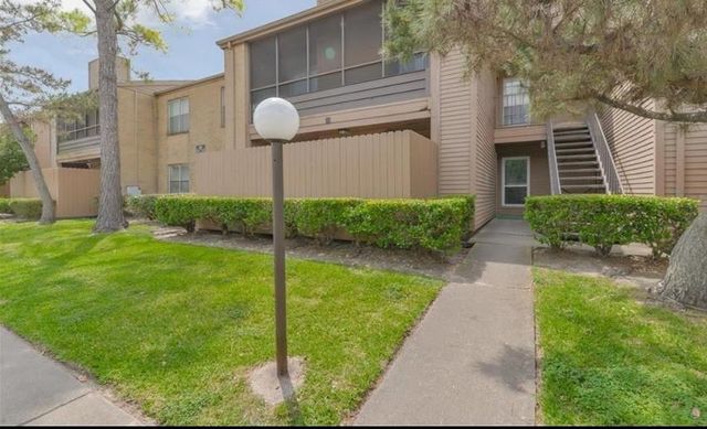 10555 Turtlewood Court 2104, Houston, TX 77072