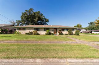 404 Dewald Lane, Lake Charles, LA 70605