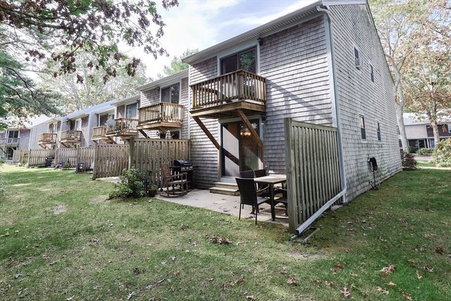 195 Falmouth Rd 3A, Mashpee, MA 02649