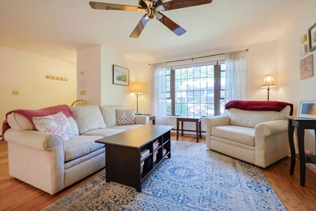 195 Falmouth Rd 3A, Mashpee, MA 02649