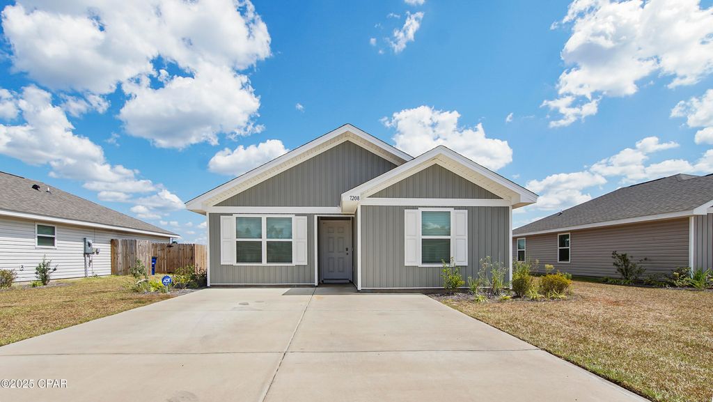 7208 Madison Square Drive, Panama City, FL 32404