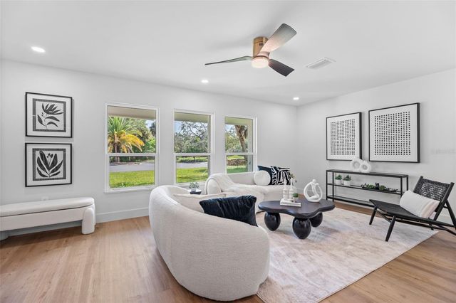 670 VENICE LANE, Sarasota, FL 34242