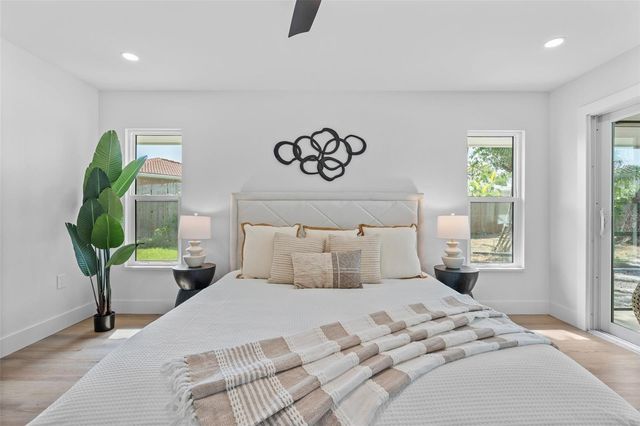 670 VENICE LANE, Sarasota, FL 34242