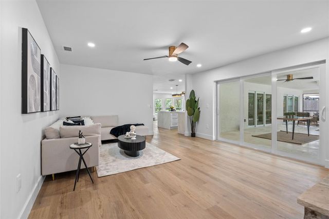 670 VENICE LANE, Sarasota, FL 34242