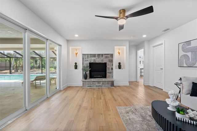 670 VENICE LANE, Sarasota, FL 34242