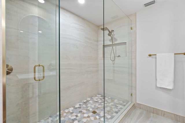 670 VENICE LANE, Sarasota, FL 34242