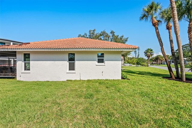 670 VENICE LANE, Sarasota, FL 34242