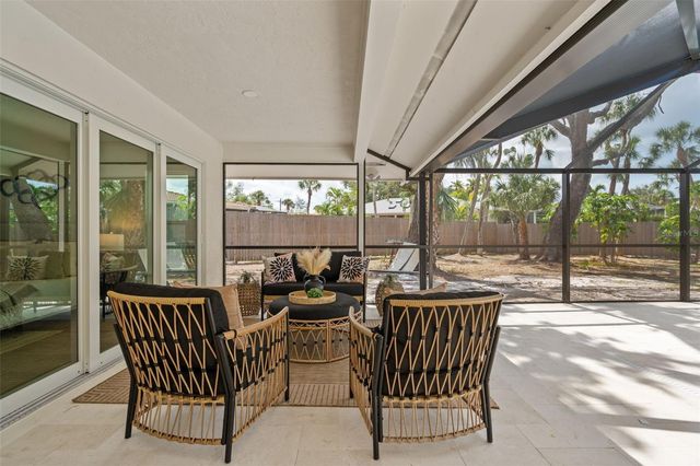 670 VENICE LANE, Sarasota, FL 34242