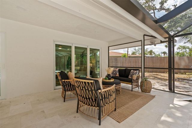 670 VENICE LANE, Sarasota, FL 34242