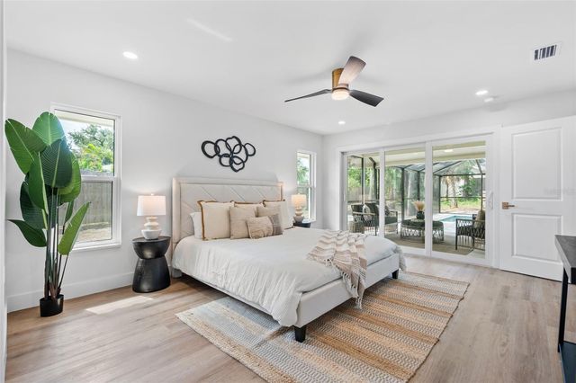 670 VENICE LANE, Sarasota, FL 34242