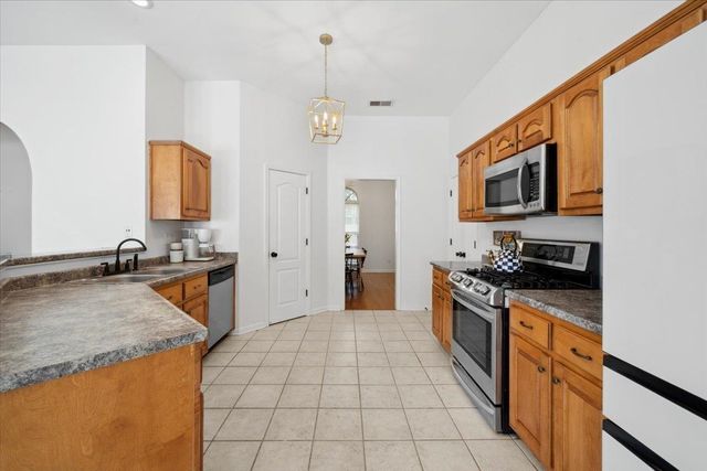 15 BAILEY RIDGE LN, Rossville, TN 38066