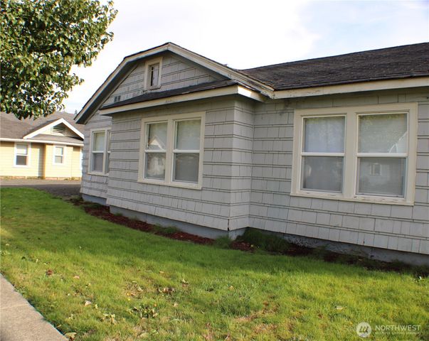 301 Eklund Avenue, Hoquiam, WA 98550