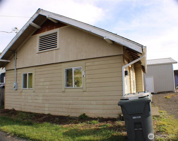 301 Eklund Avenue, Hoquiam, WA 98550