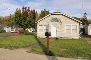 301 Eklund Avenue, Hoquiam, WA 98550
