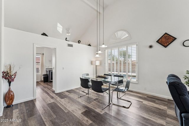 7233 W CORRINE Drive, Peoria, AZ 85381