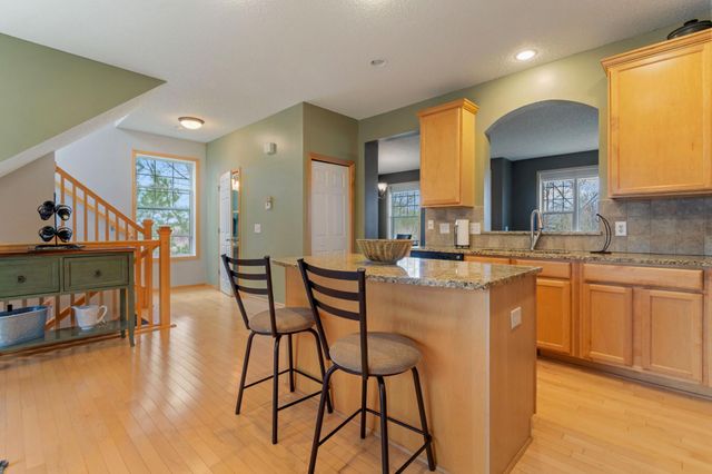 14633 Victor Hugo Boulevard N 4, Hugo, MN 55038