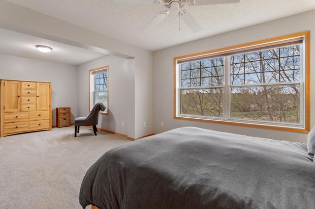 14633 Victor Hugo Boulevard N 4, Hugo, MN 55038