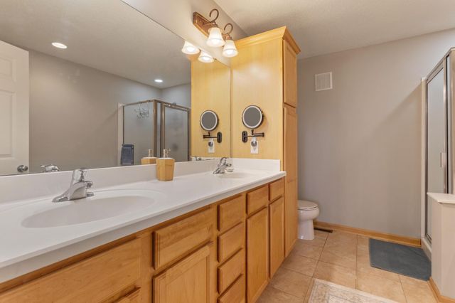 14633 Victor Hugo Boulevard N 4, Hugo, MN 55038