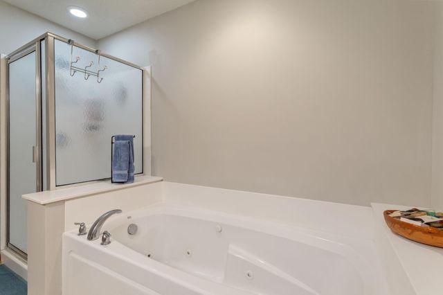 14633 Victor Hugo Boulevard N 4, Hugo, MN 55038