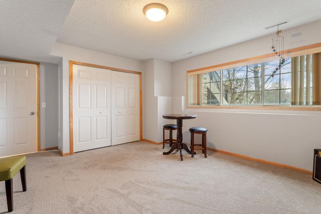 14633 Victor Hugo Boulevard N 4, Hugo, MN 55038